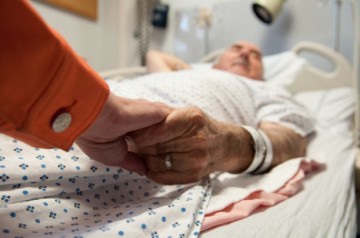 Improving end-of-life care for patients with advanced cancer